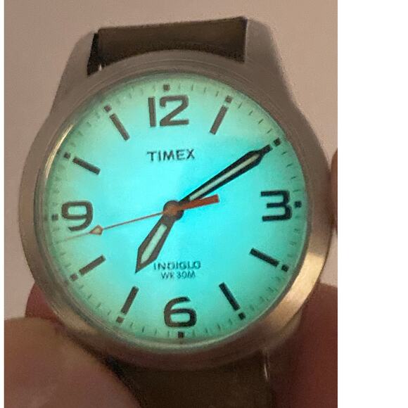Timex Indiglo Men's Watch 36mm with Leather Adjustable Band - New Battery WR 30M - Picture 1 of 10